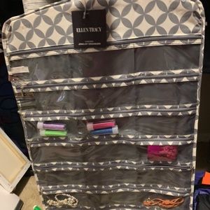 Ellen Tracy hanging organizer